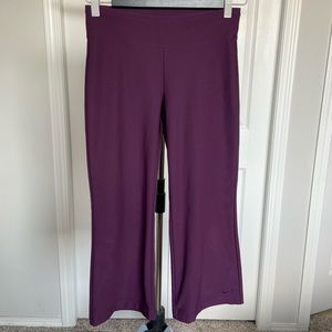 Nike XS Flare Capris Like New Condition